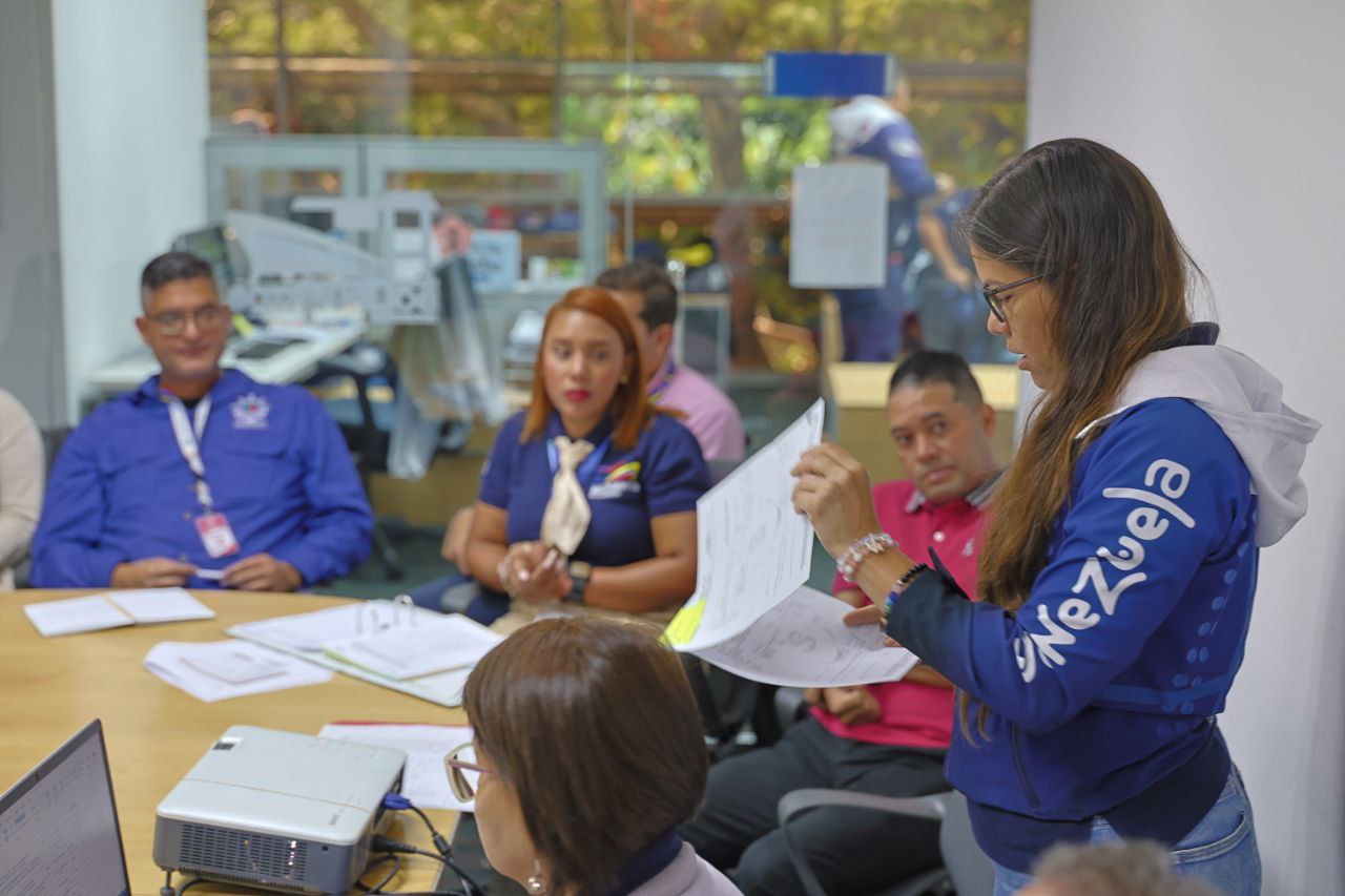 photo_5046431043900519706_y