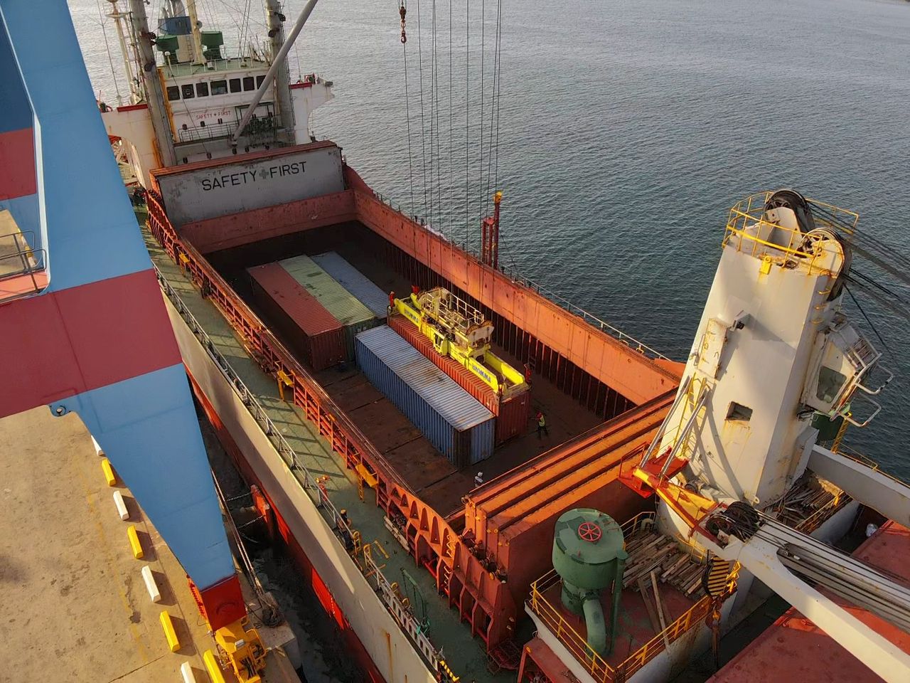 SEGUNDO ENVIO DE AYUDA HUMANITARIA (5)