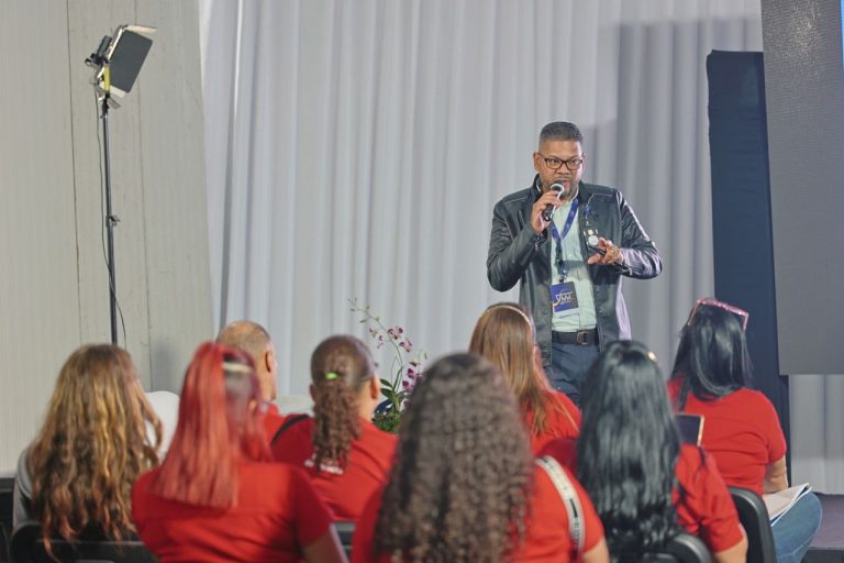 photo_5017407922660641624_y-768x512