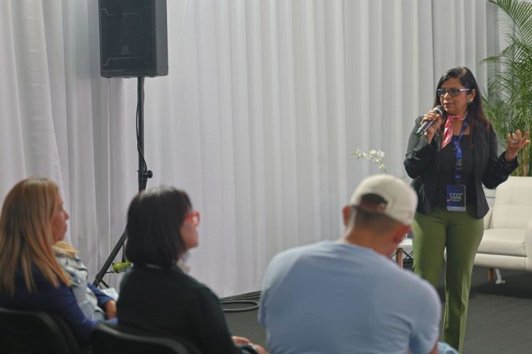 photo_5017407922660641635_y-768x512