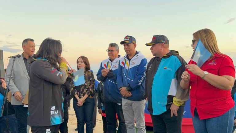 photo_5019692153772379400_y-768x432