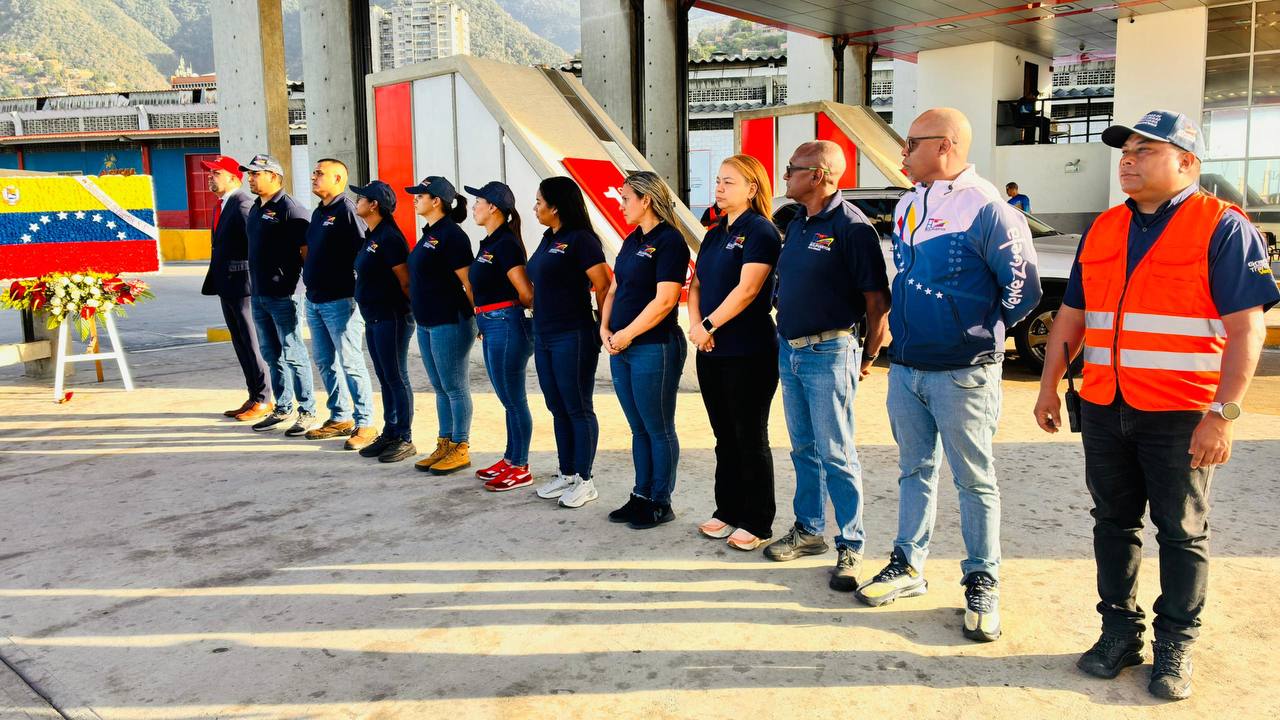 photo_4994812954414877765_y