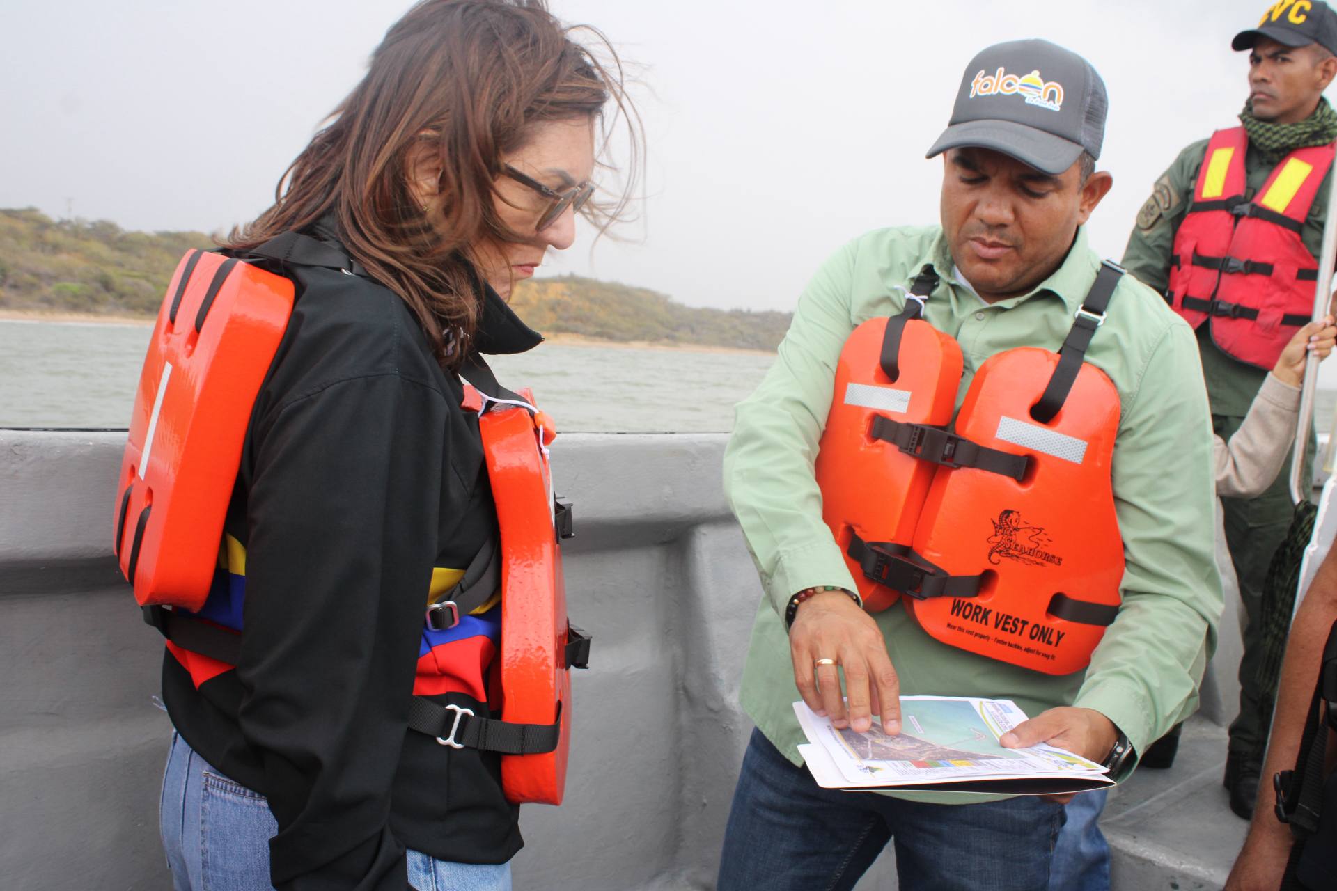 photo_5145597152959597649_w